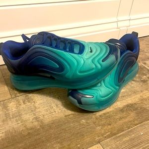 Blue airmax shoes women size 8